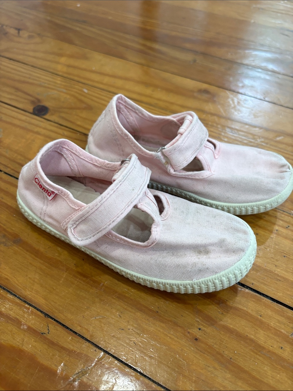 Cienta Pink Canvas Hook-and-Loop Mary Jane Sneakers